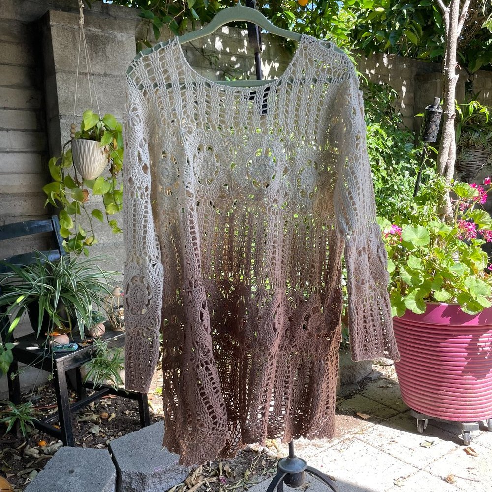 Denim 24/7 Ombre Crochet Scoop Neck Sweater - Cream to Brown
